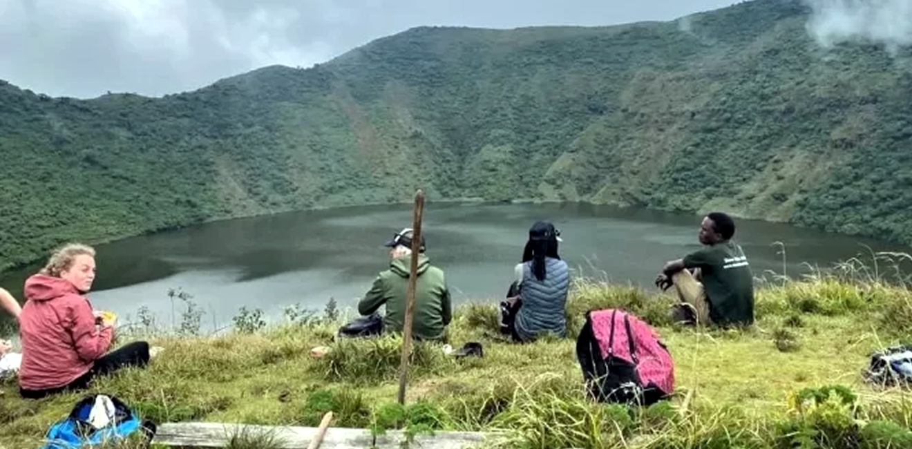 3-Day Volcano Hiking & Primate Adventure in Rwanda